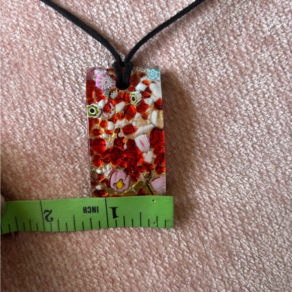 Jewelry - Red resin pendant necklace